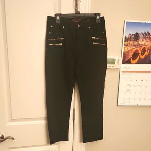 Jennifer Lopez Women's Black Denim Crops Size 8